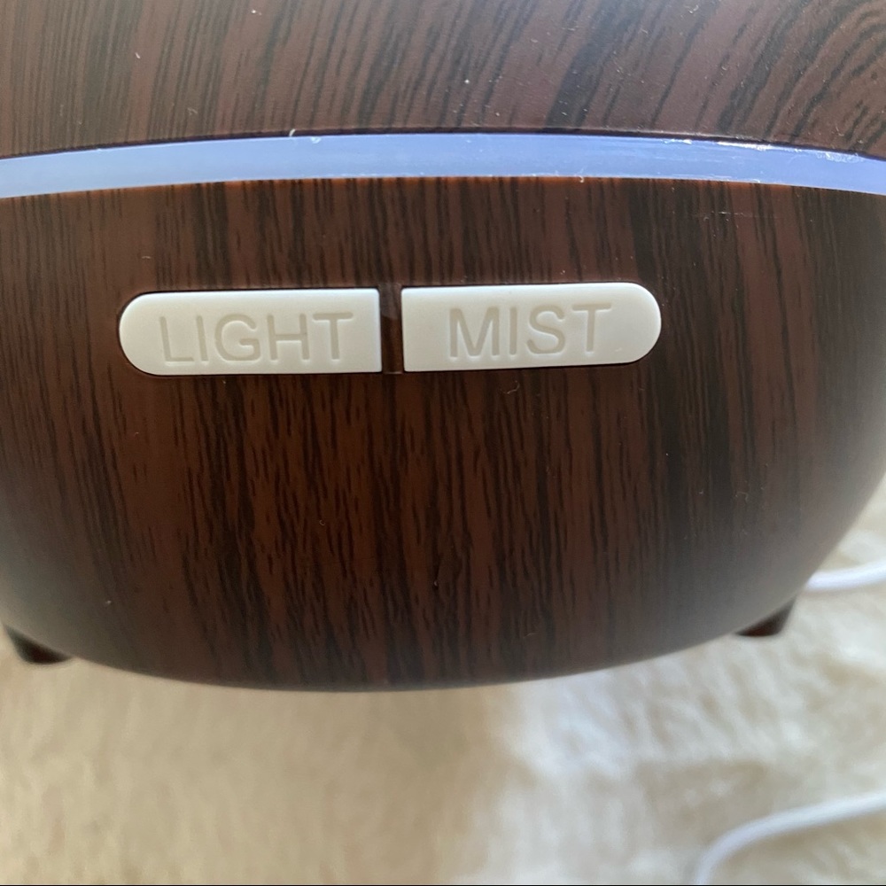 Essential Oil Diffuser - Picture 4 of 4